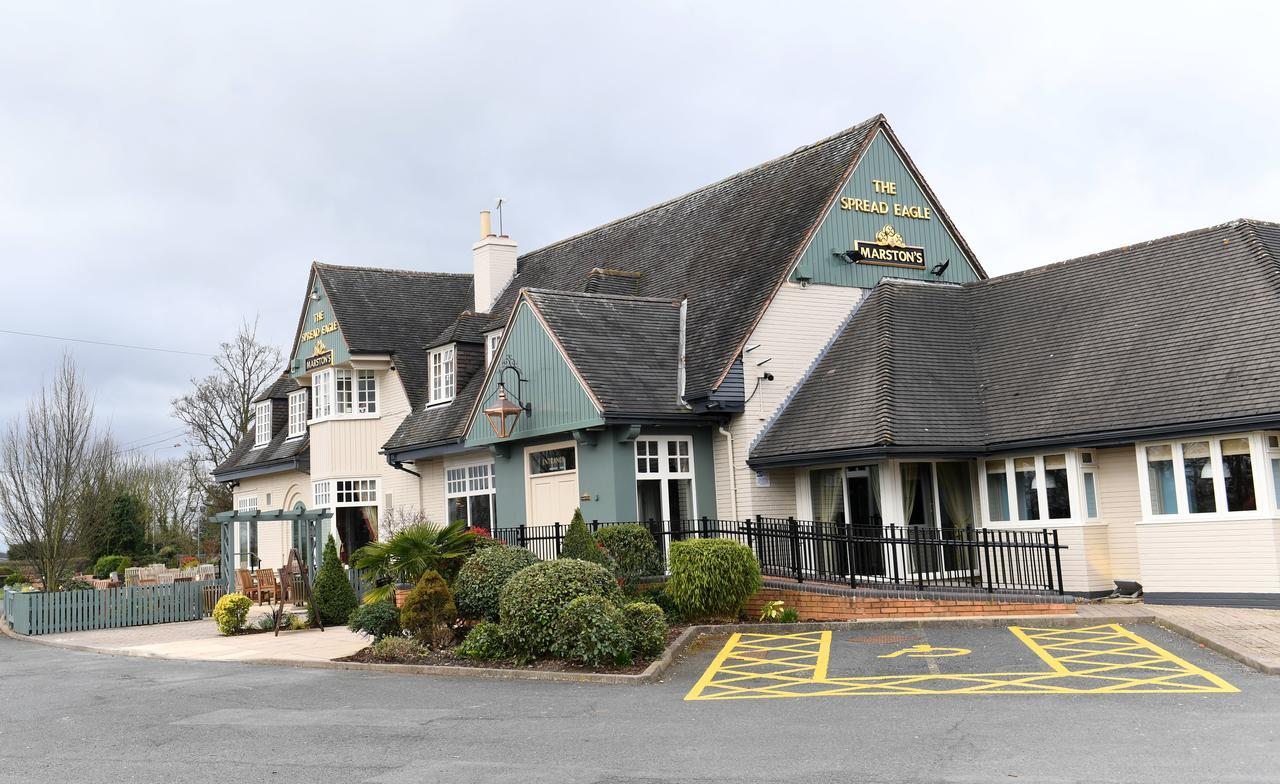 Spread Eagle, Gailey By Marston'S Inns Экстерьер фото